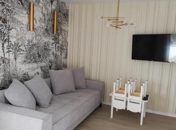 Апартаменты Latarnik- Big Гонски