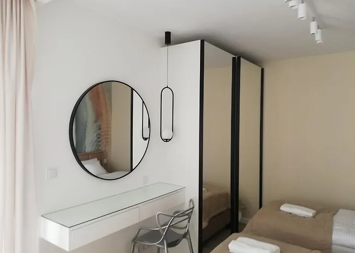 Latarnik- Big * Гонски